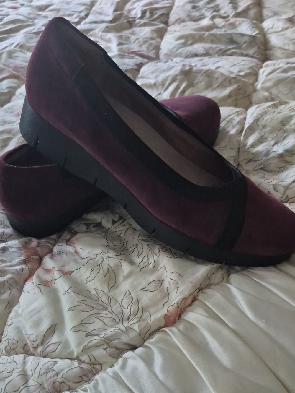 Womens Clarks Artisan Daelyn Hill Burgundy Slip On Shoes 8.5 M